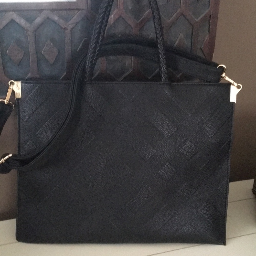 Trendy flat purse